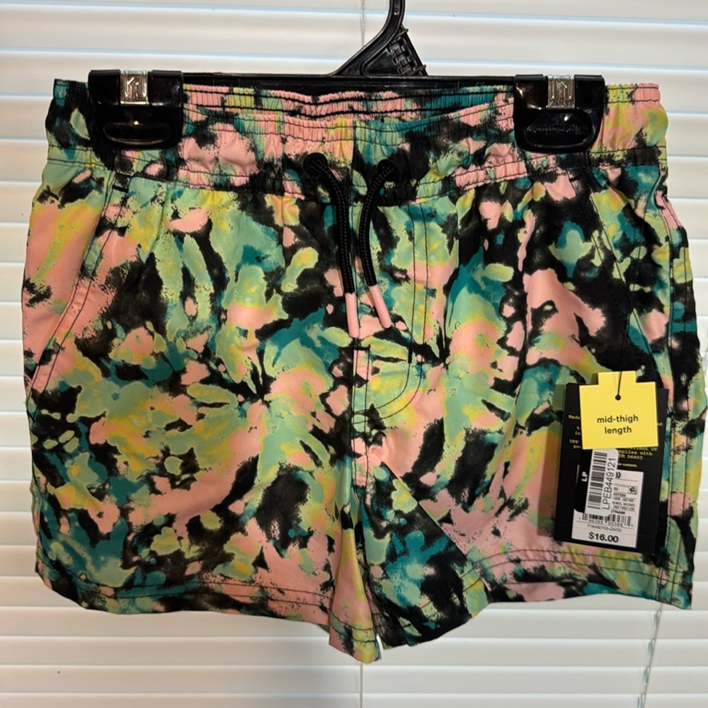 ArtClass Mid-Thigh Shorts